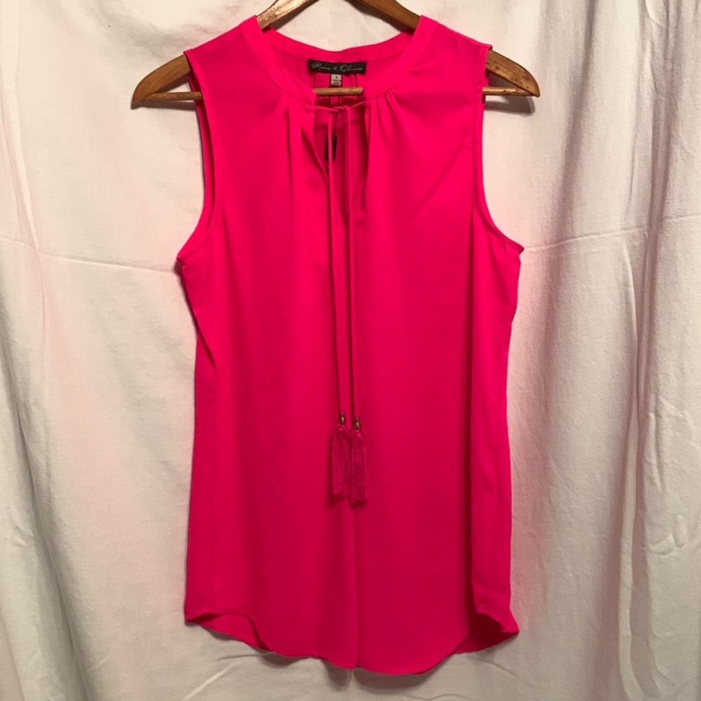 Rose & Olive hot pink sleeveless women’s shirt - size small.  NWT string tassel